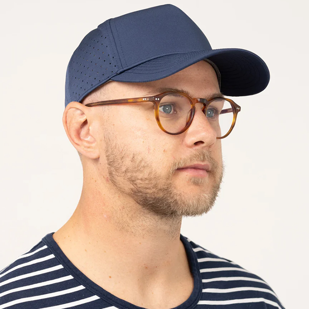 Customized hats for both men and women, adjustable retro baseball caps with breathable mesh