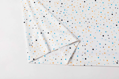 Antimicrobial Polo Shirt with Colorful Polka Dot Print and Quick-Dry Technology