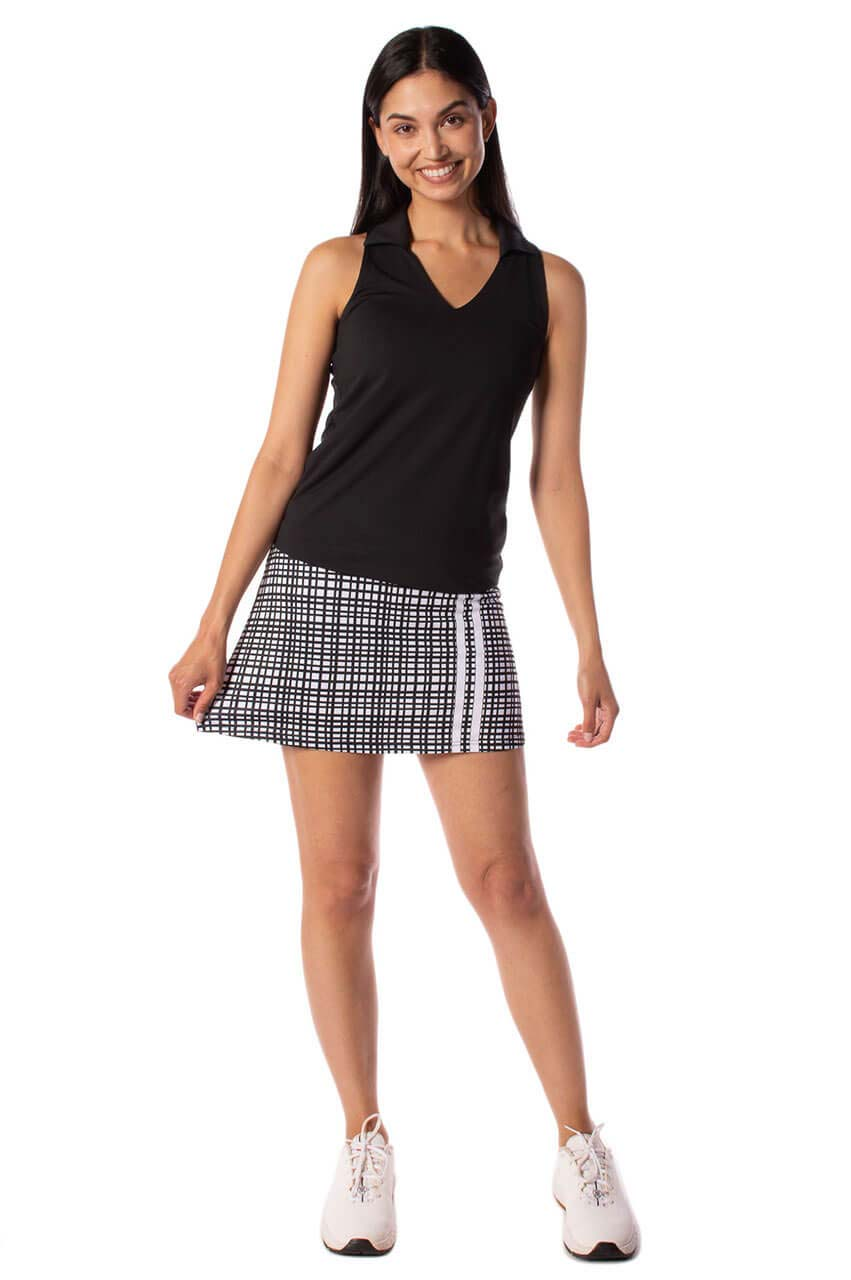Custom-made black-and-white checkered golf short skirts with logo and pockets