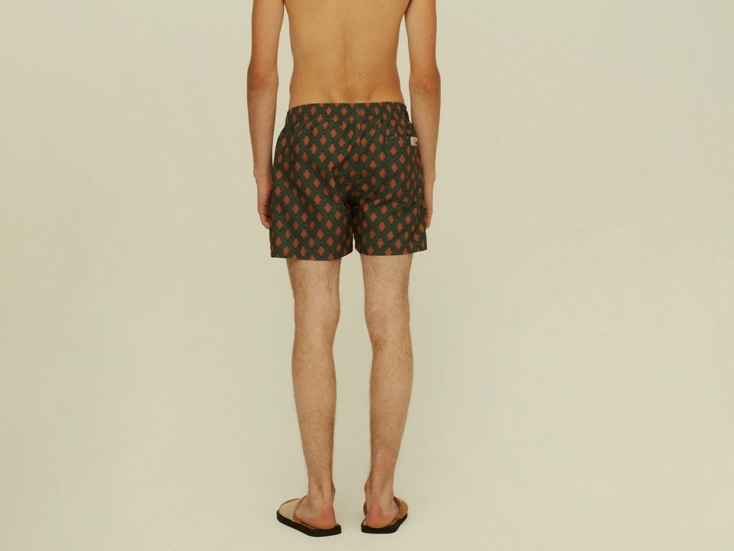 OEM customized high-quality men's elastic-waist casual beach swim trunks with digital printing and logo decoration for surfing
