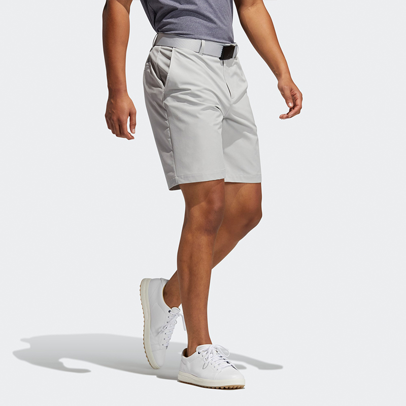 Customized men's slim-fit casual pants in the form of new high-quality classic shorts