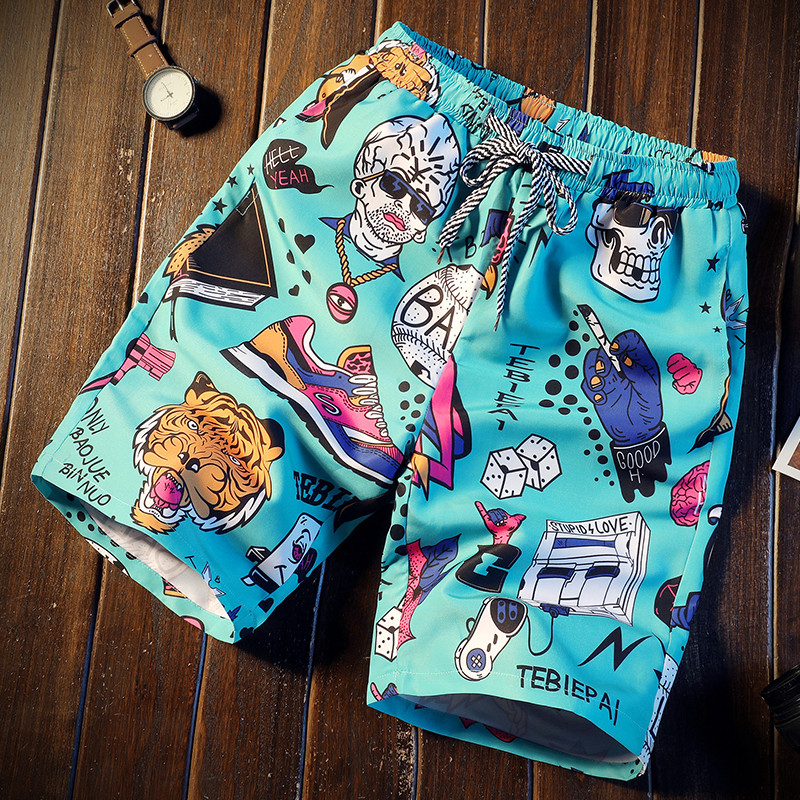 Customized men's shorts made of polyester with logo prints, which are hot-selling in summer and fashionable for holidays and leisure on the beach