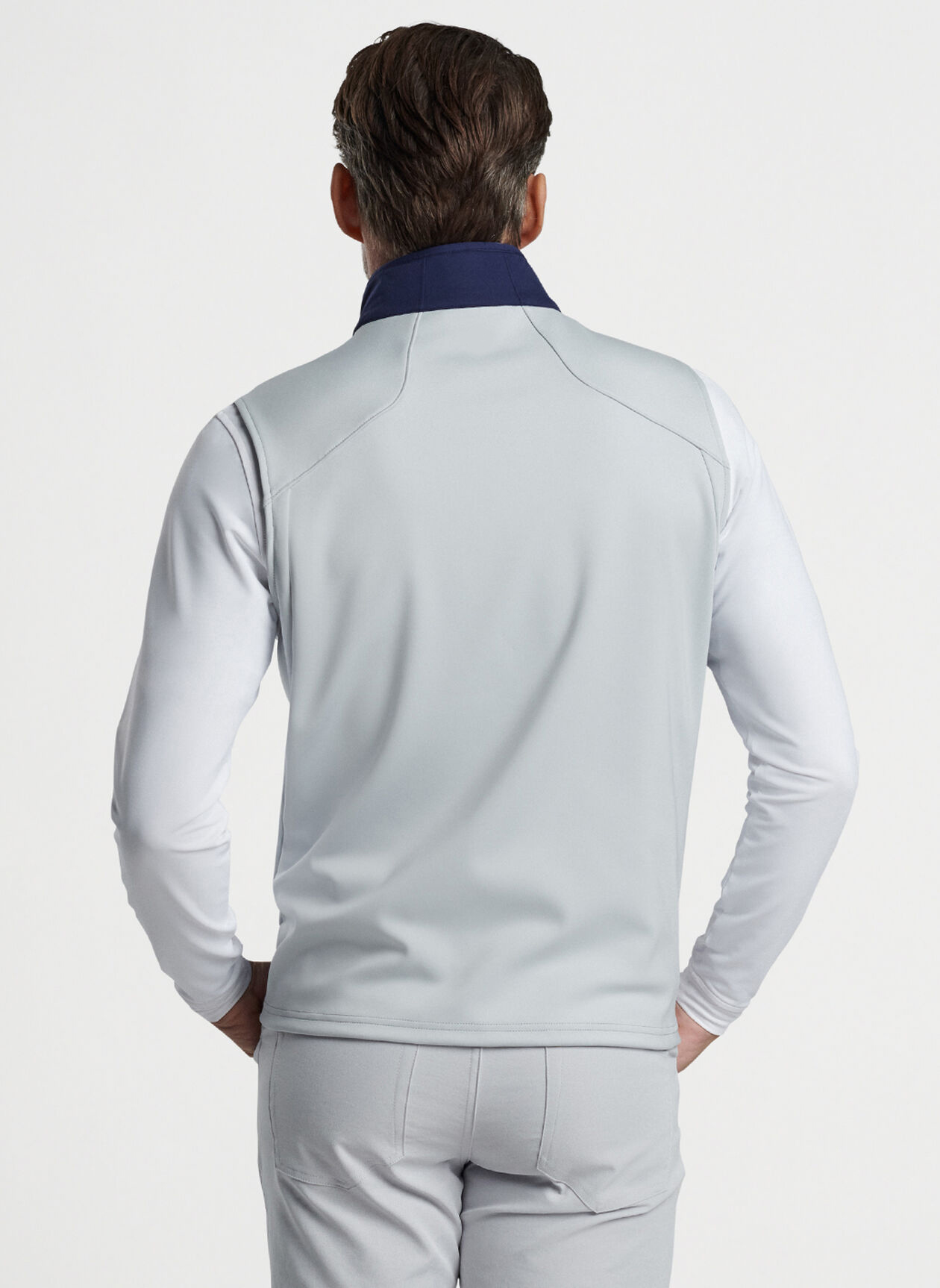 Custom logo embroidered breathable men's lightweight soft shell vests, windproof sleeveless jackets, suitable for traveling, hiking, running and golf