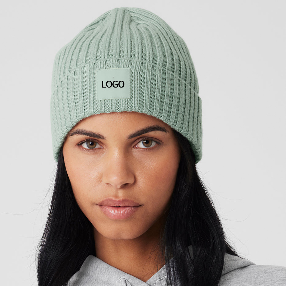 Custom logo unisex high-quality solid color blank dyed solid color winter beanie, acrylic knitted hat with cuffs