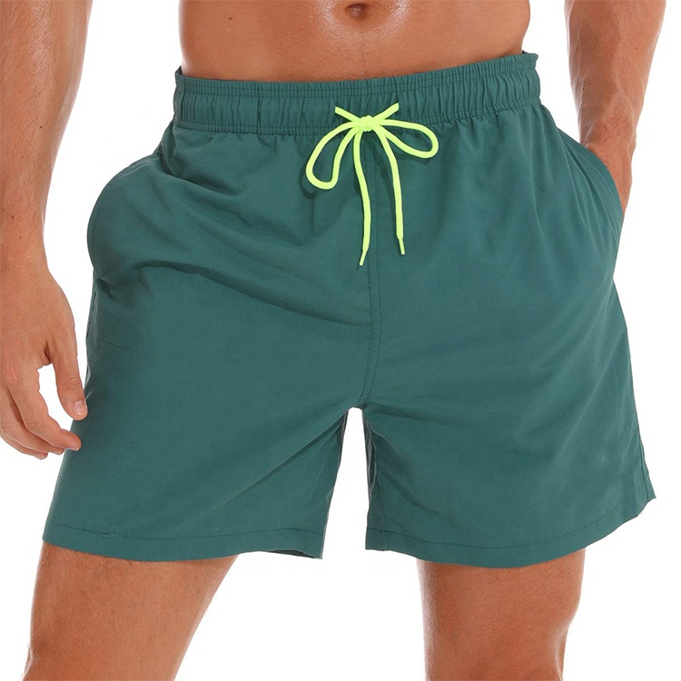 Customized men's fitness, jogging and leisure sports shorts made of polyester with logos, which are hot-selling in summer