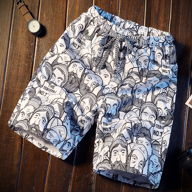 Customized men's shorts made of polyester with logo prints, which are hot-selling in summer and fashionable for holidays and leisure on the beach